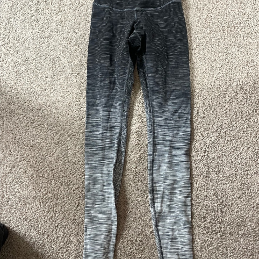 Gradient Black and Gray Leggings